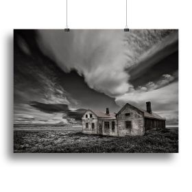 Abandoned Beachside House Canvas Print or Poster (Type: Poster Print, size: 32" x 24" / 80cm x 60cm (approx))